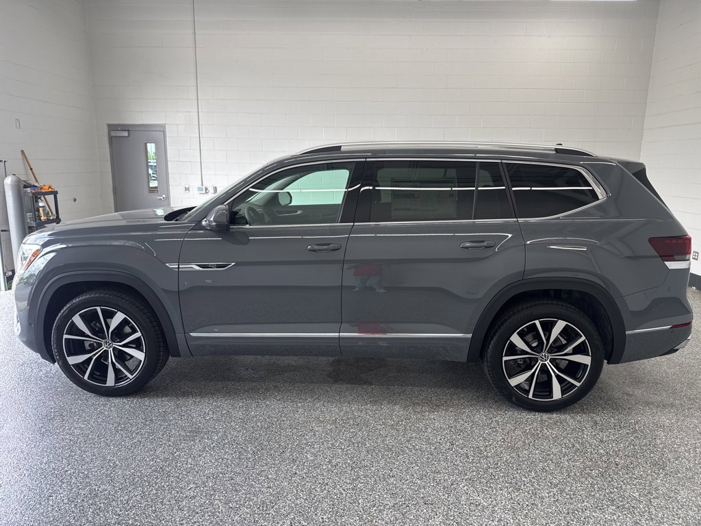 New 2026 Volkswagen Atlas SEL Premium R-Line AWD/4WD image 2