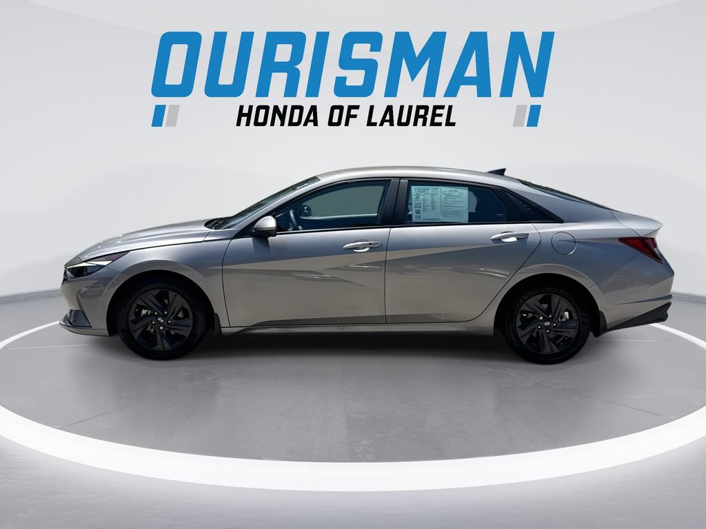 Used 2023 Hyundai Elantra SEL FWD image 5