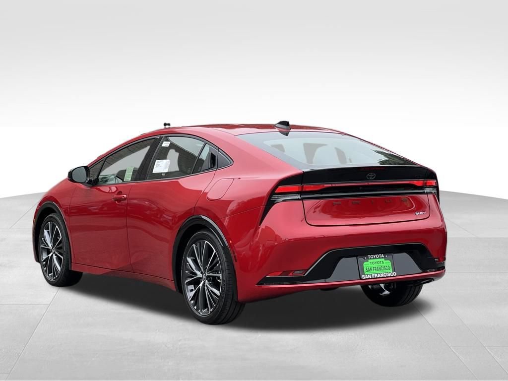 New 2027 Toyota Prius XLE FWD image 3