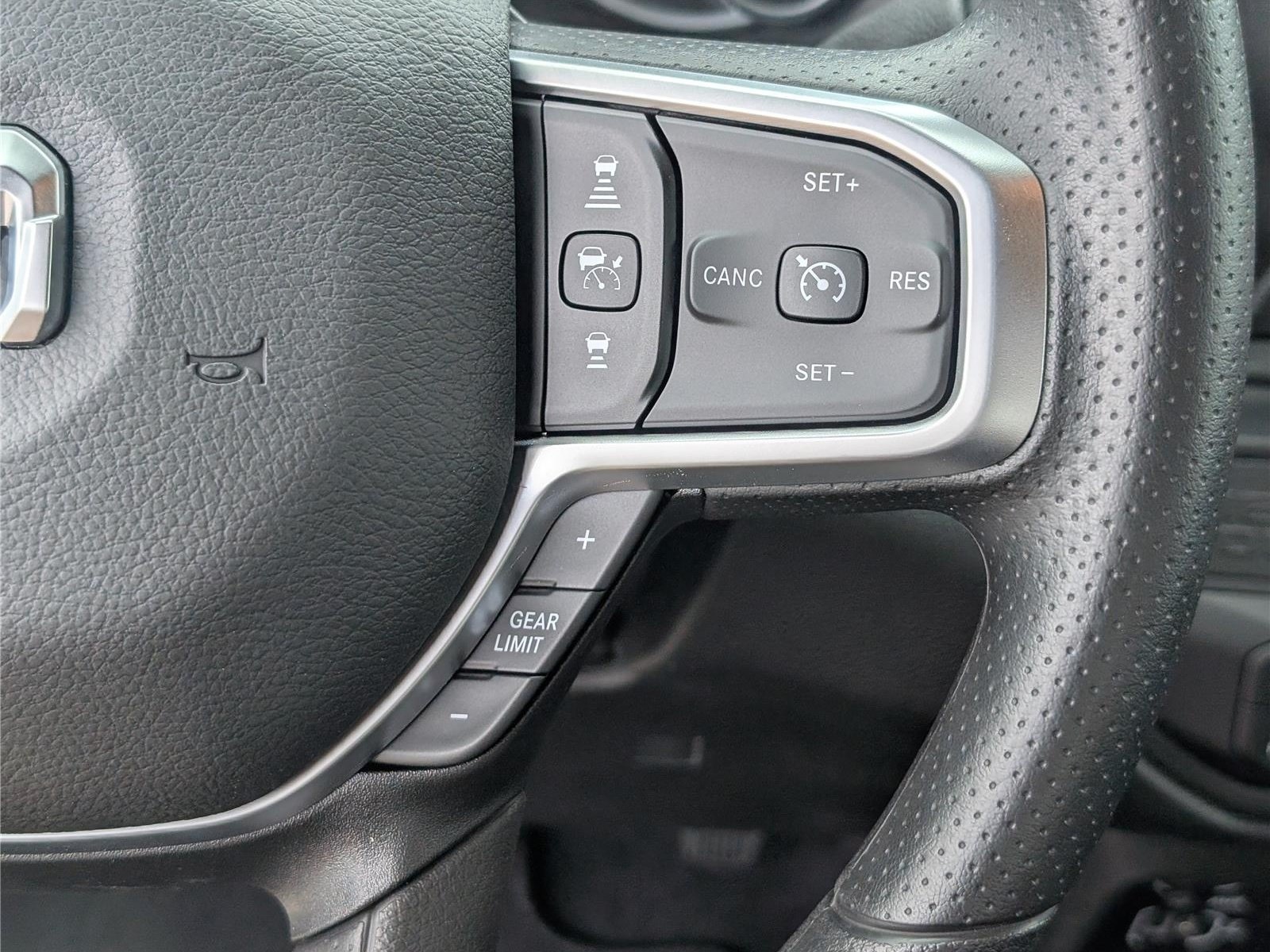 New 2026 RAM 3500 Tradesman AWD/4WD image 15