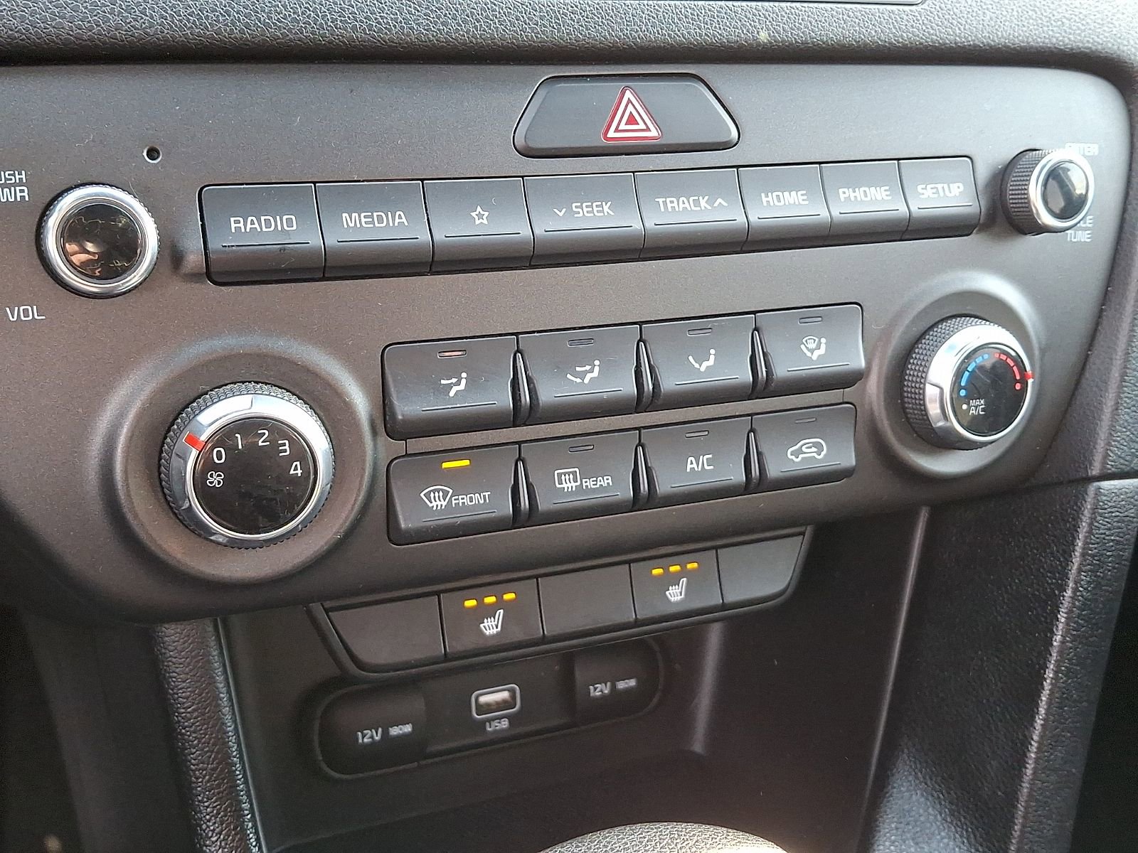 Used 2020 Kia Sportage S image 16