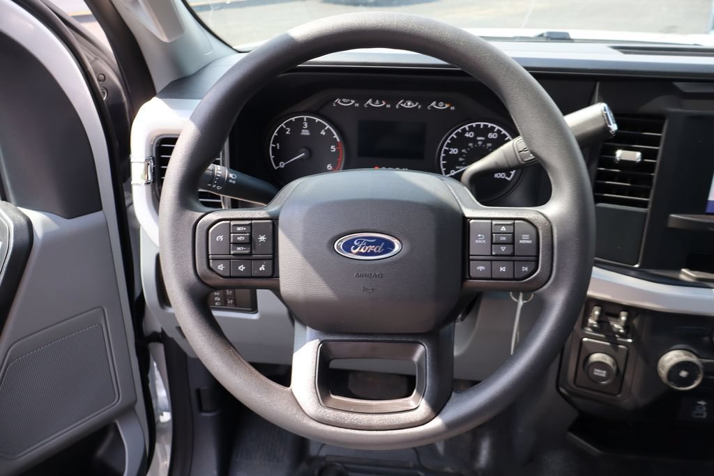 New 2026 Ford F550 2WD Regular Cab Super Duty image 19