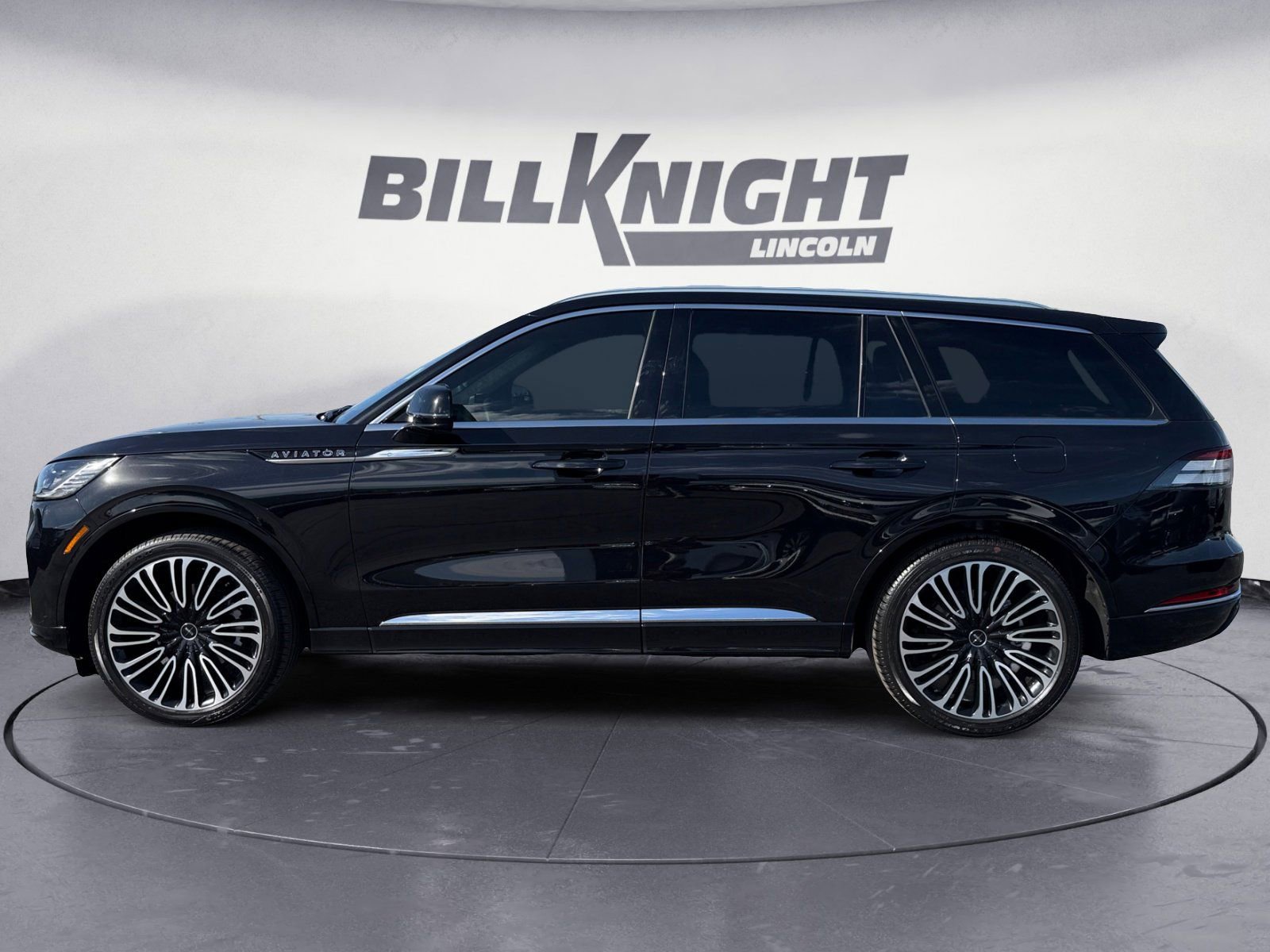 Certified 2025 Lincoln Aviator Black Label image 2