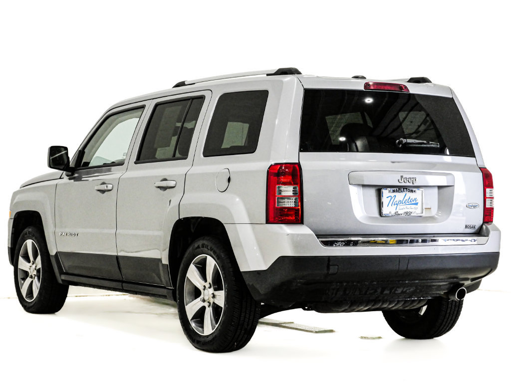 Used 2017 Jeep Patriot High Altitude FWD image 9