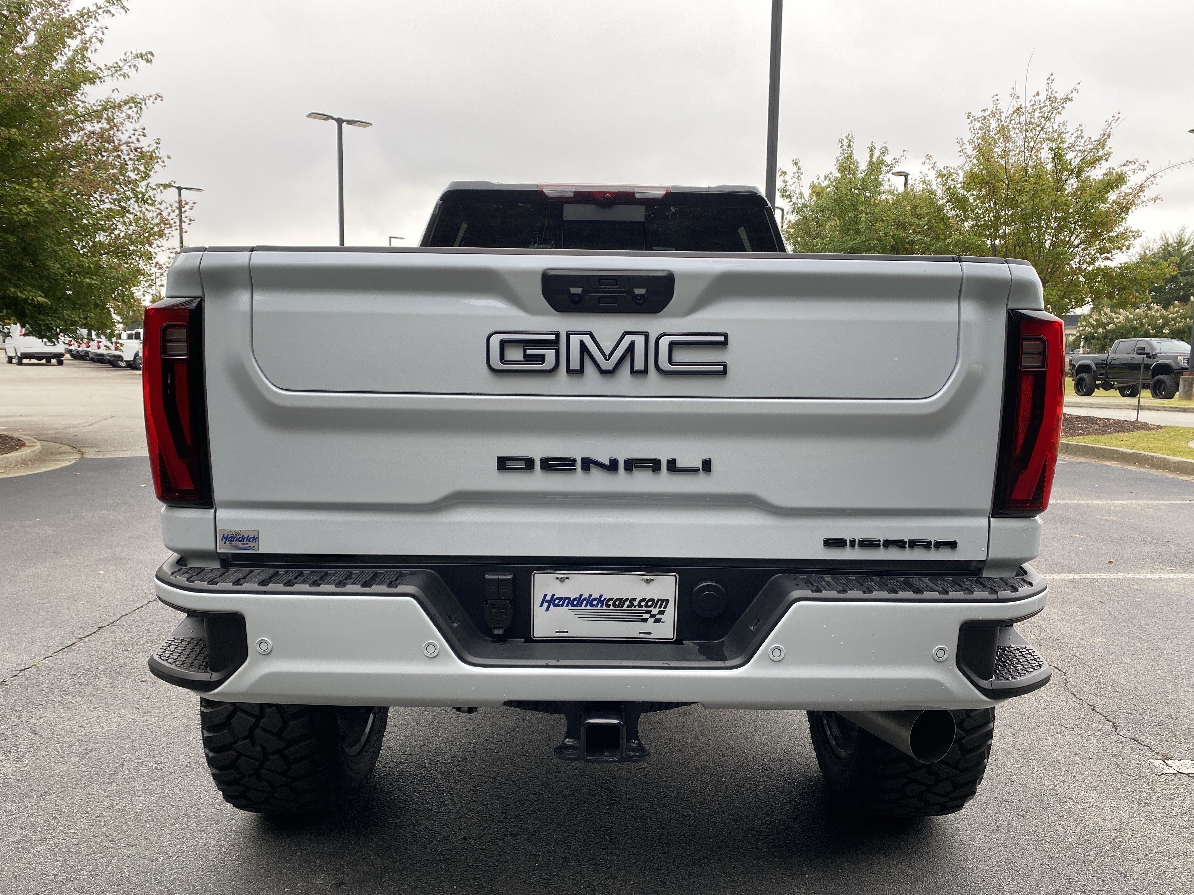 Used 2026 GMC Sierra 2500 Denali Ultimate AWD/4WD image 8