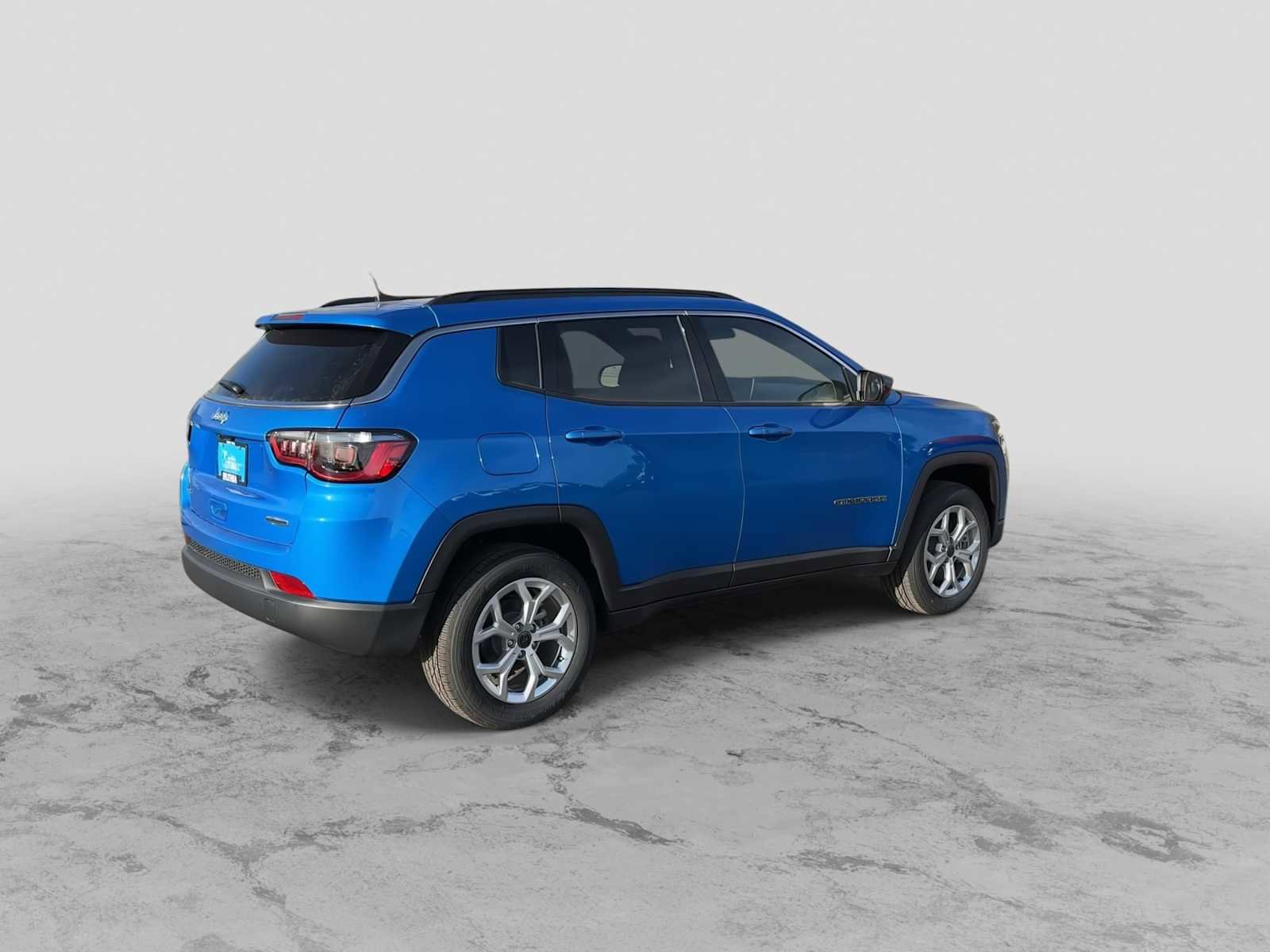 New 2026 Jeep Compass Latitude image 8