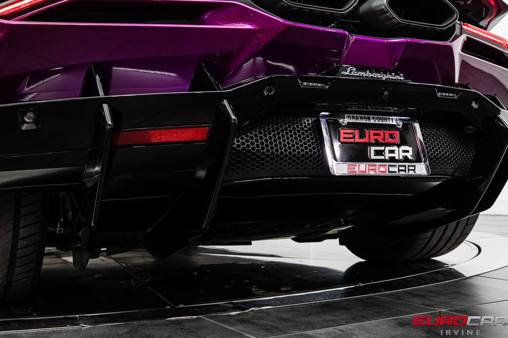 Used 2025 Lamborghini Revuelto AWD/4WD image 24