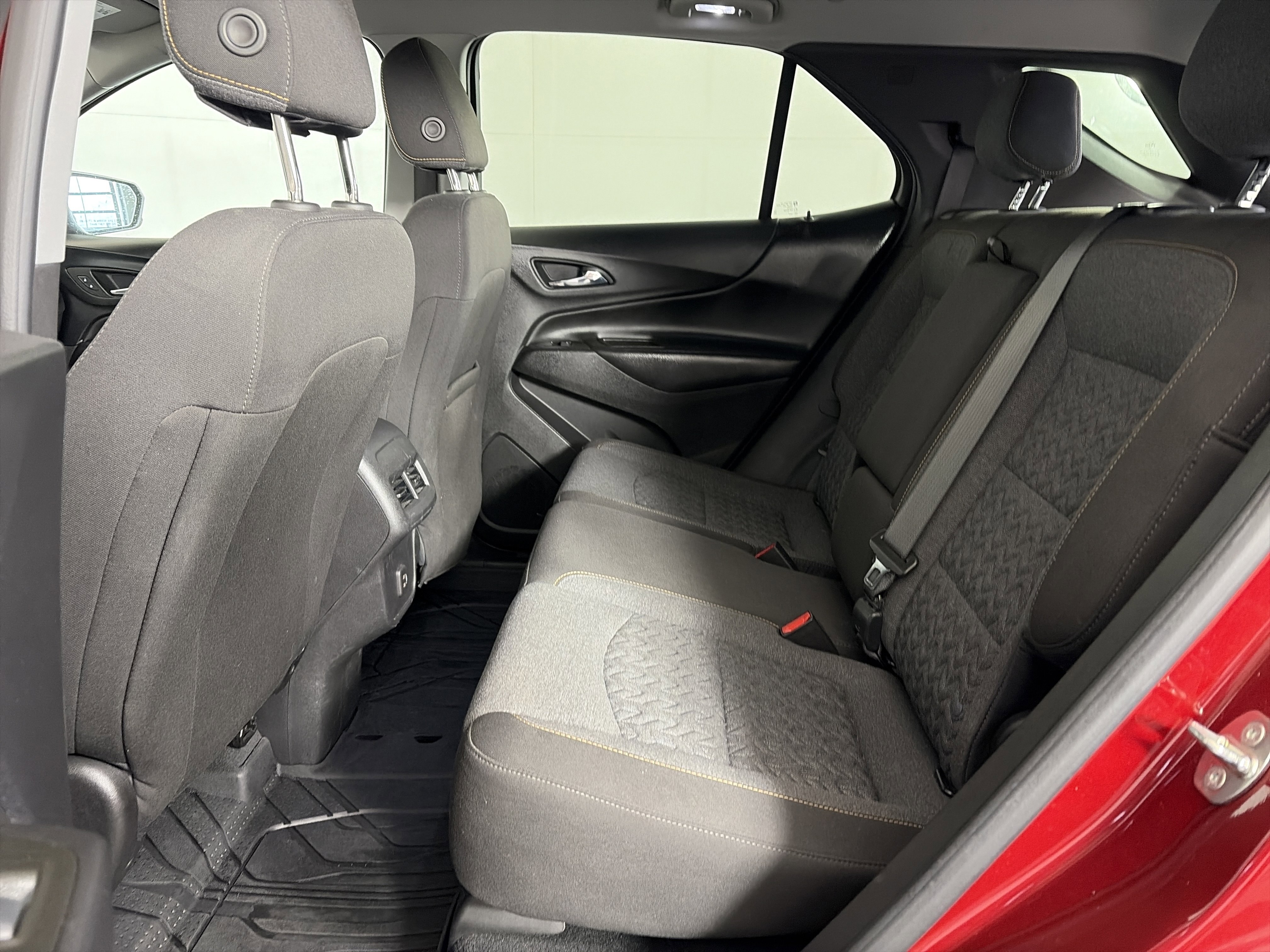 Used 2023 Chevrolet Equinox LT image 7