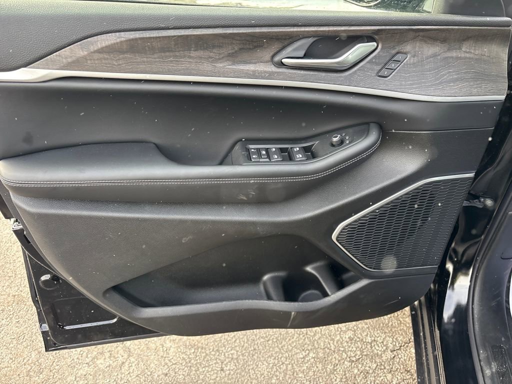 New 2026 Jeep Grand Cherokee Limited image 14