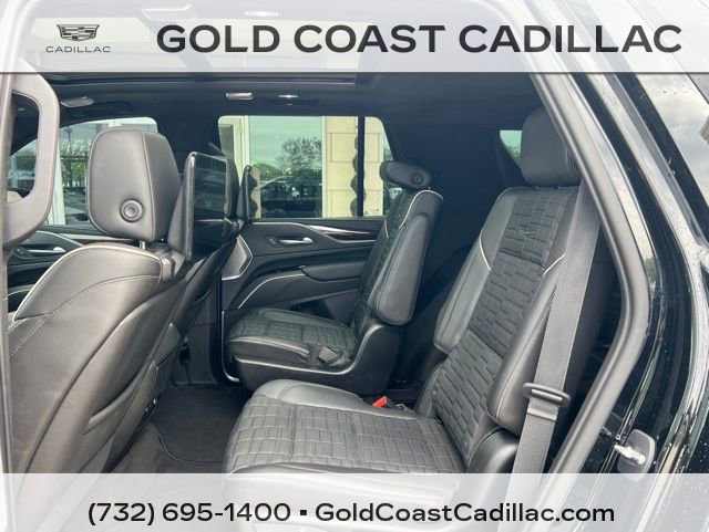 Used 2022 Cadillac Escalade Sport Platinum AWD/4WD image 16