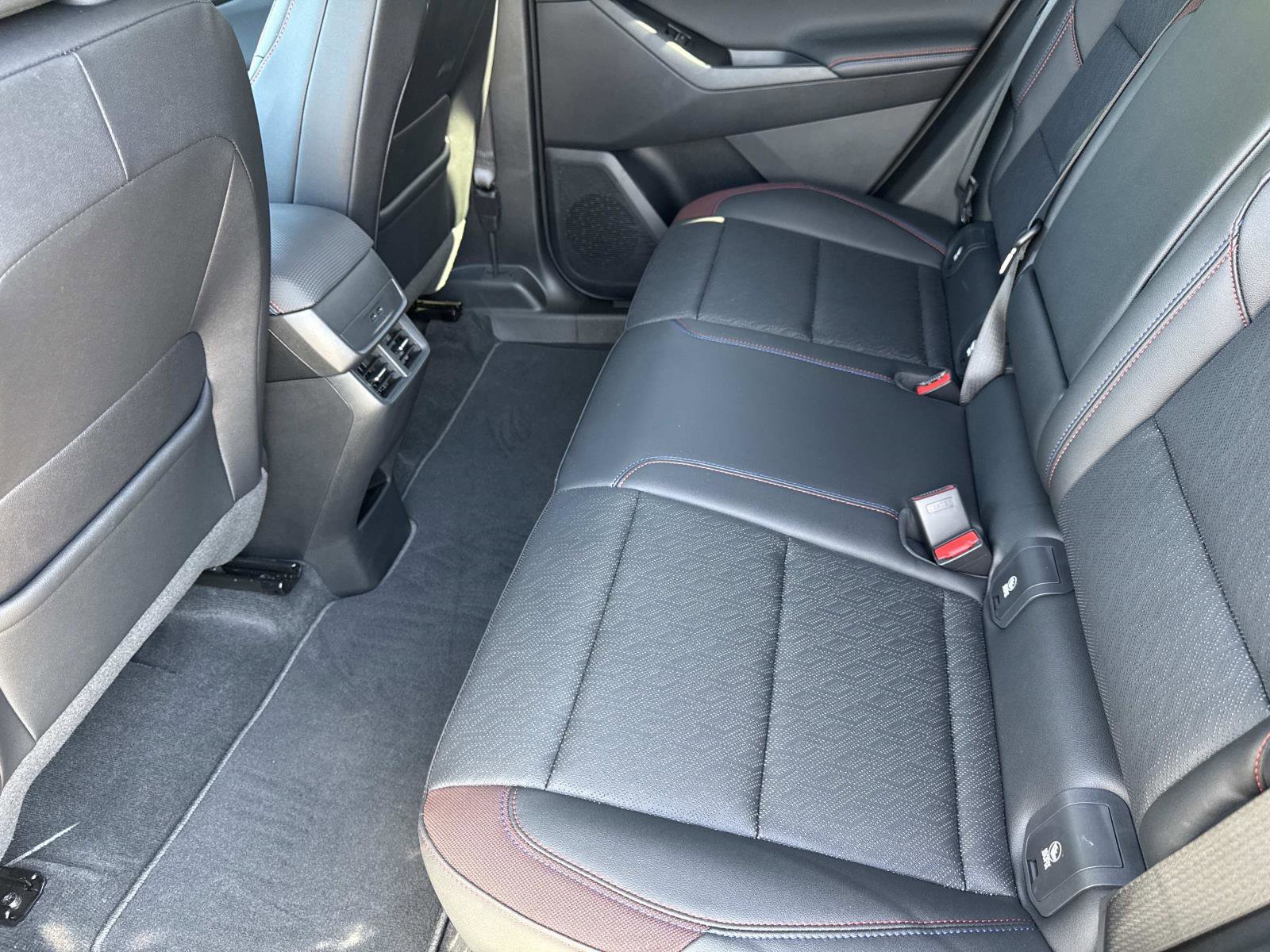 Used 2025 Chevrolet Equinox RS image 10