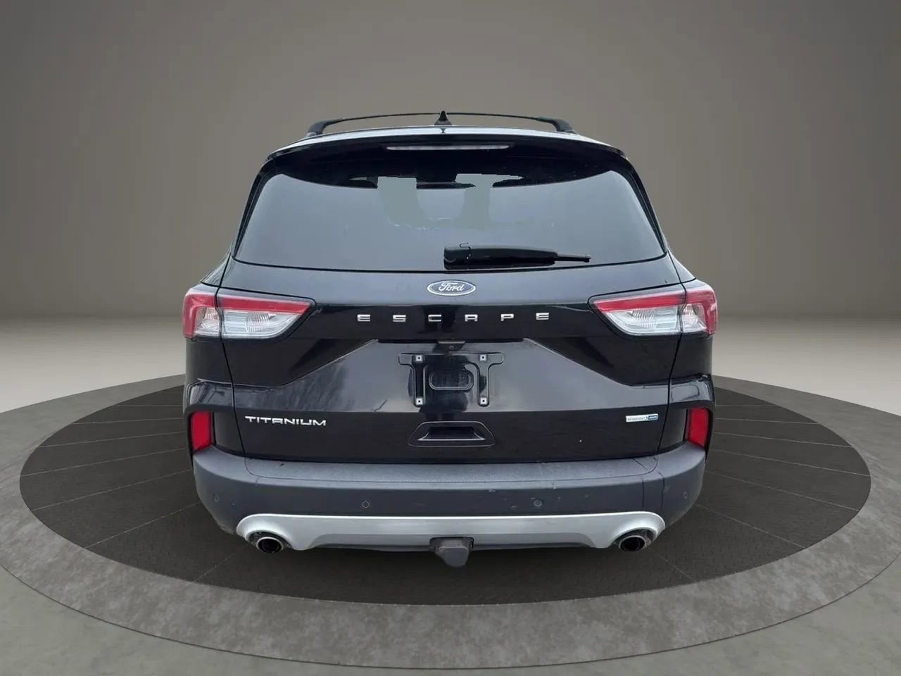 Used 2020 Ford Escape Titanium image 6