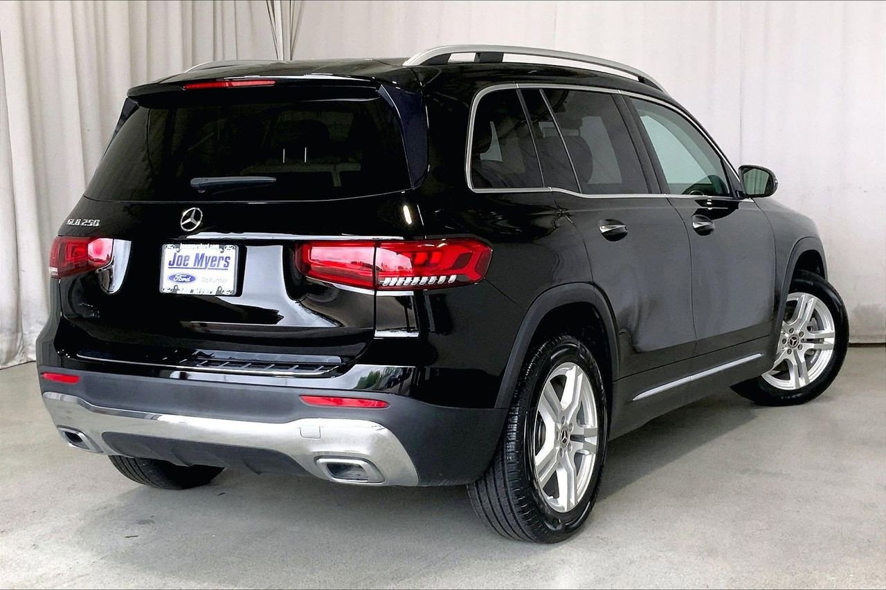 Used 2020 Mercedes-Benz GLB 250 w/ Premium Package image 13