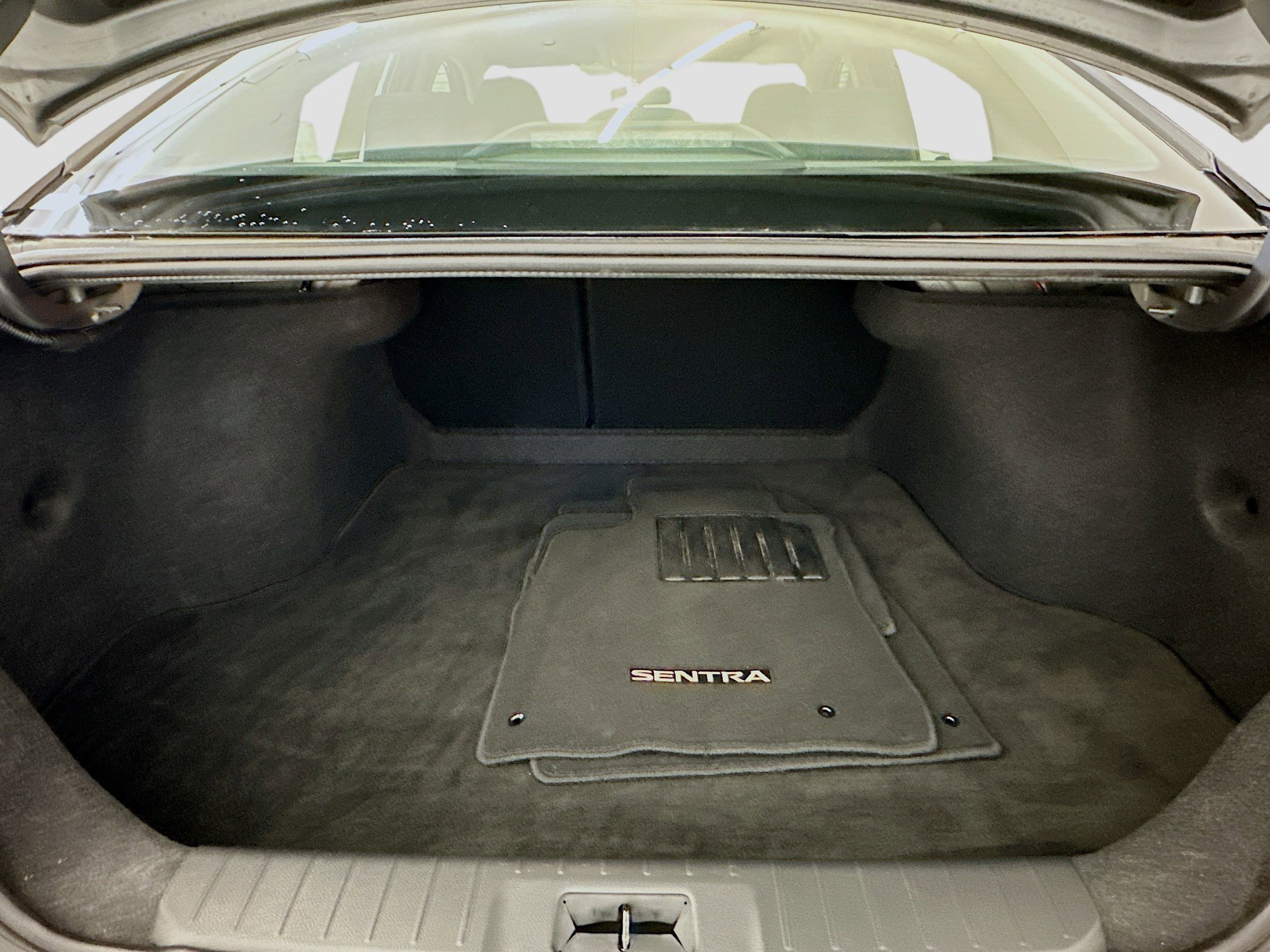 Used 2024 Nissan Sentra S image 29