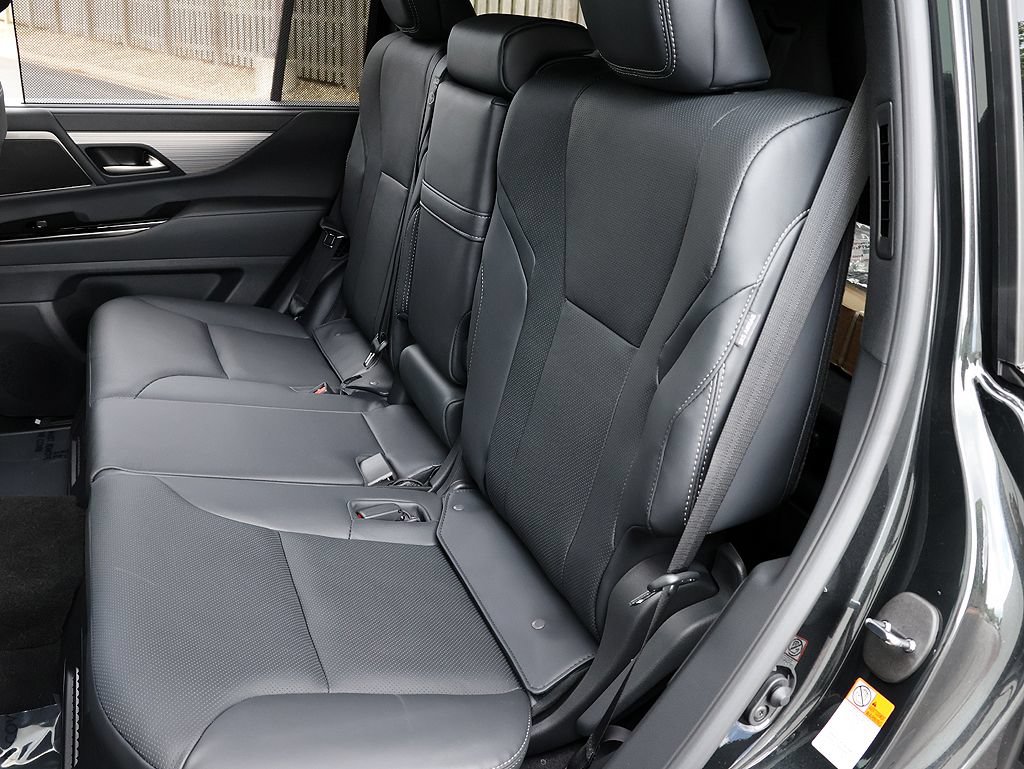 New 2026 Lexus LX 700h F Sport AWD/4WD image 14