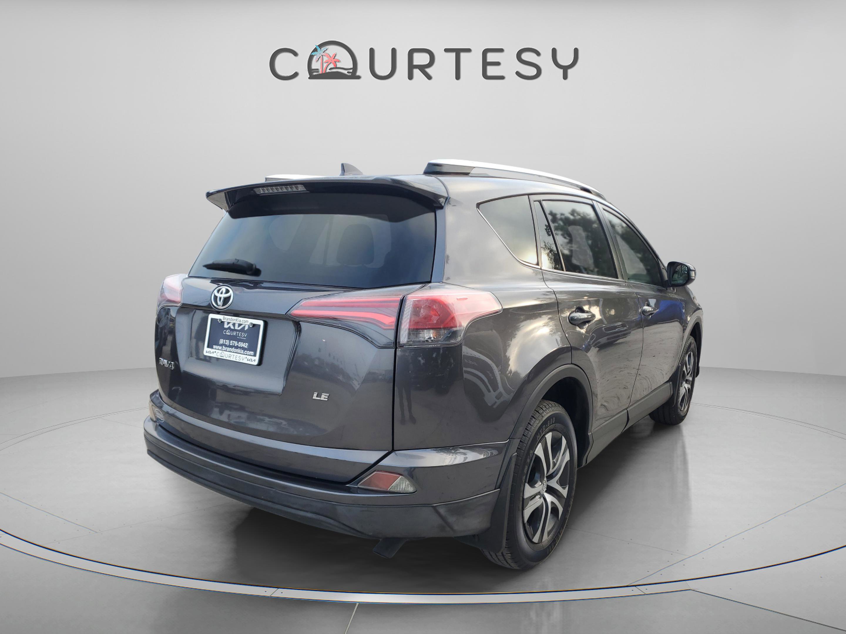 Used 2016 Toyota RAV4 LE image 5