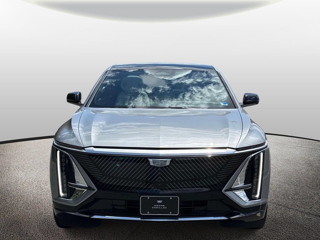 Certified 2024 Cadillac Lyriq Luxury w/ LPO, Floor Liner Package AWD/4WD image 5