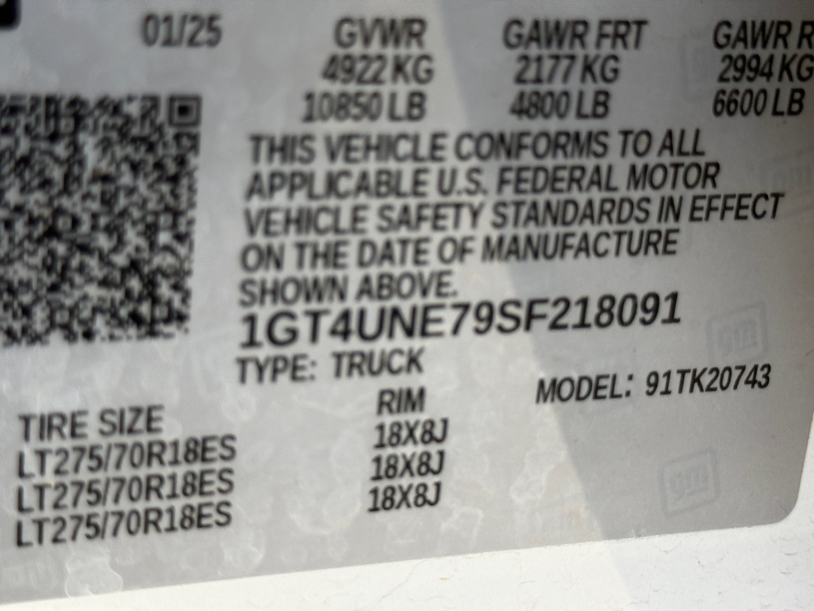 Used 2025 GMC Sierra 2500 SLT w/ SLT Premium Package AWD/4WD image 21