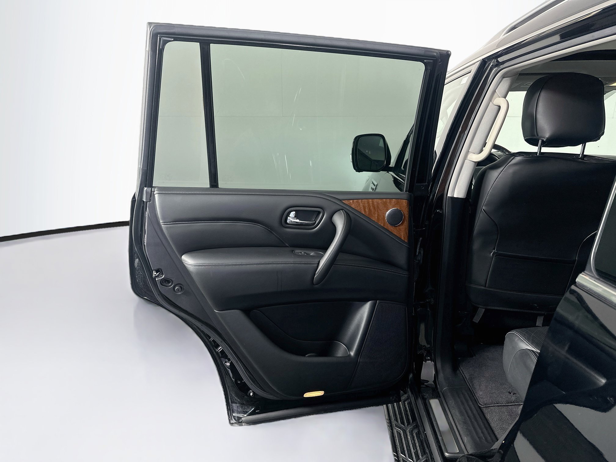 Used 2018 INFINITI QX80 2WD w/ Driver Assistance Package image 28