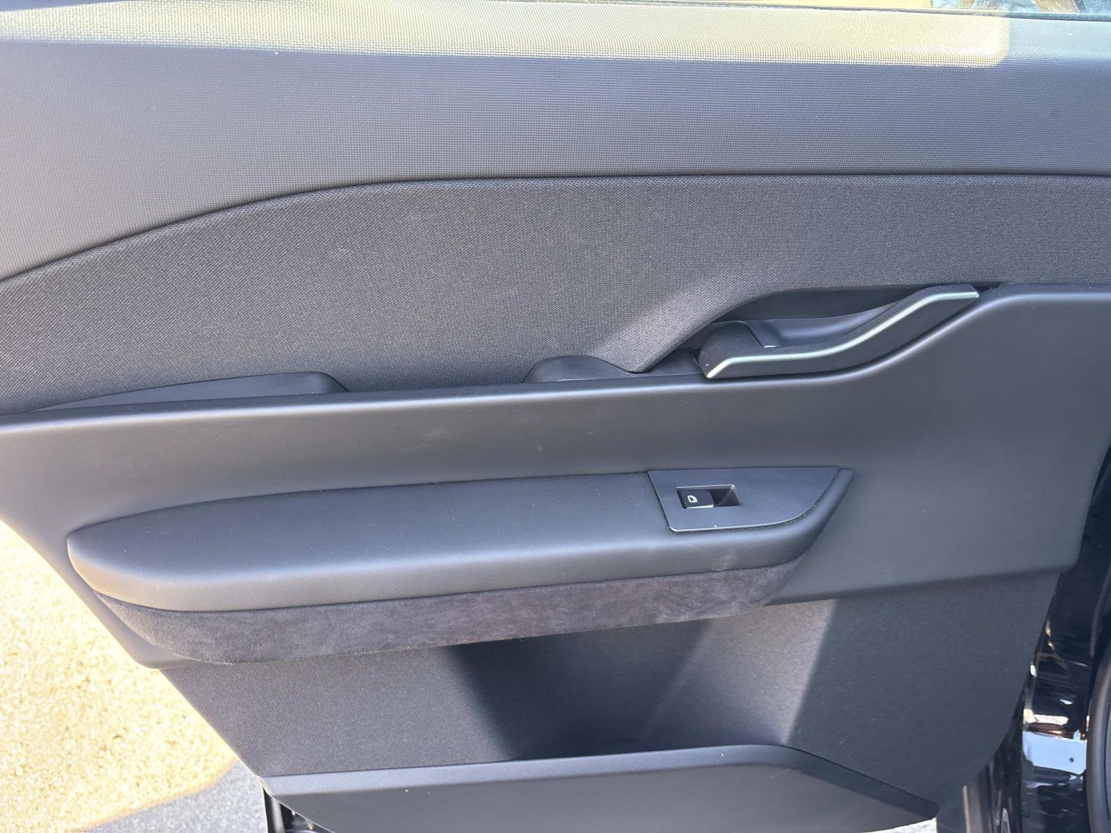 Used 2023 Fisker Ocean One image 30