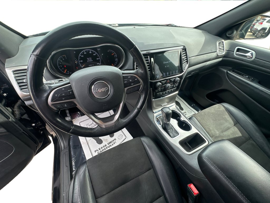 Used 2021 Jeep Grand Cherokee Laredo X AWD/4WD image 30