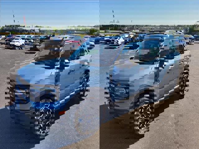 New 2025 Ford Bronco Sport Outer Banks image 1