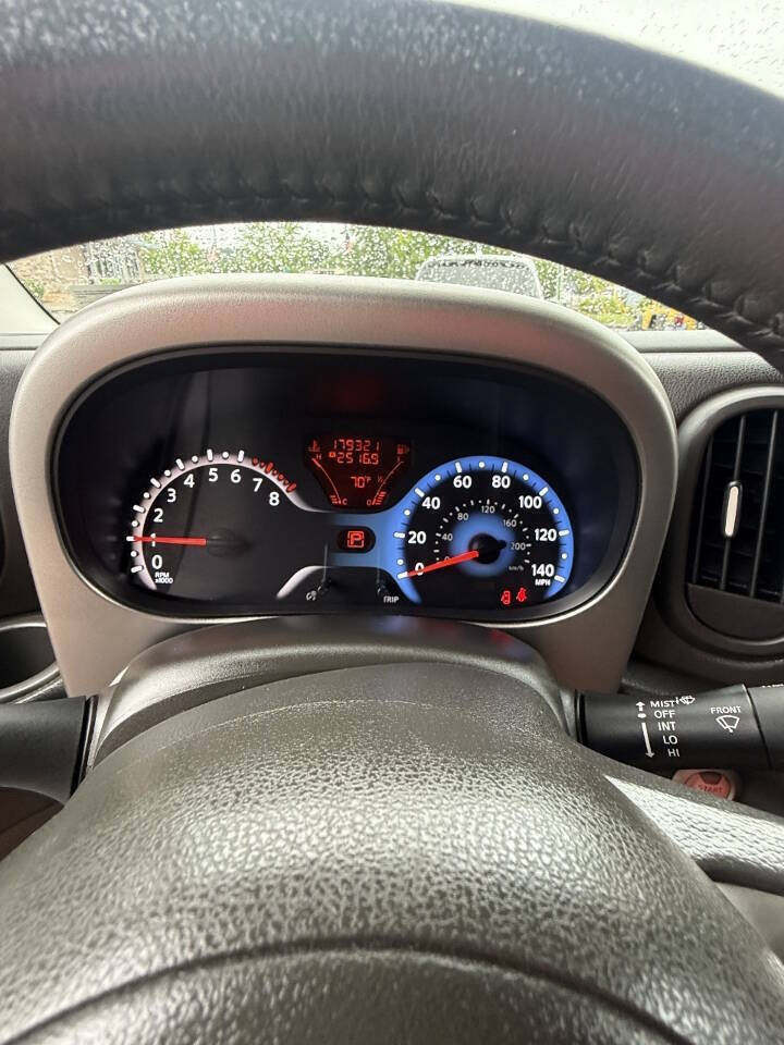 Used 2011 Nissan Cube 1.8 SL w/ SL Preferred Pkg FWD image 12