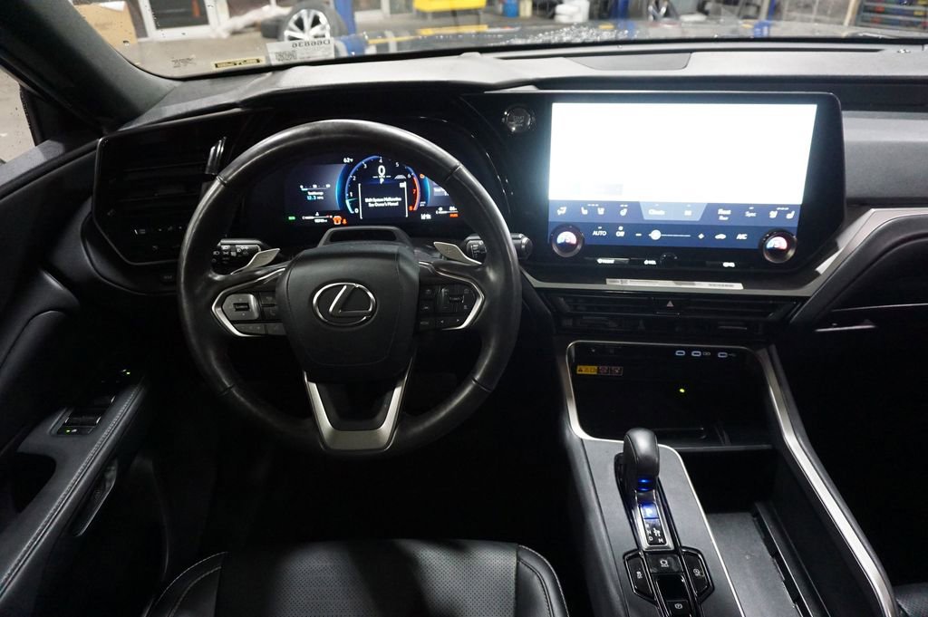 Used 2025 Lexus TX 350 FWD w/ Technology Package image 6
