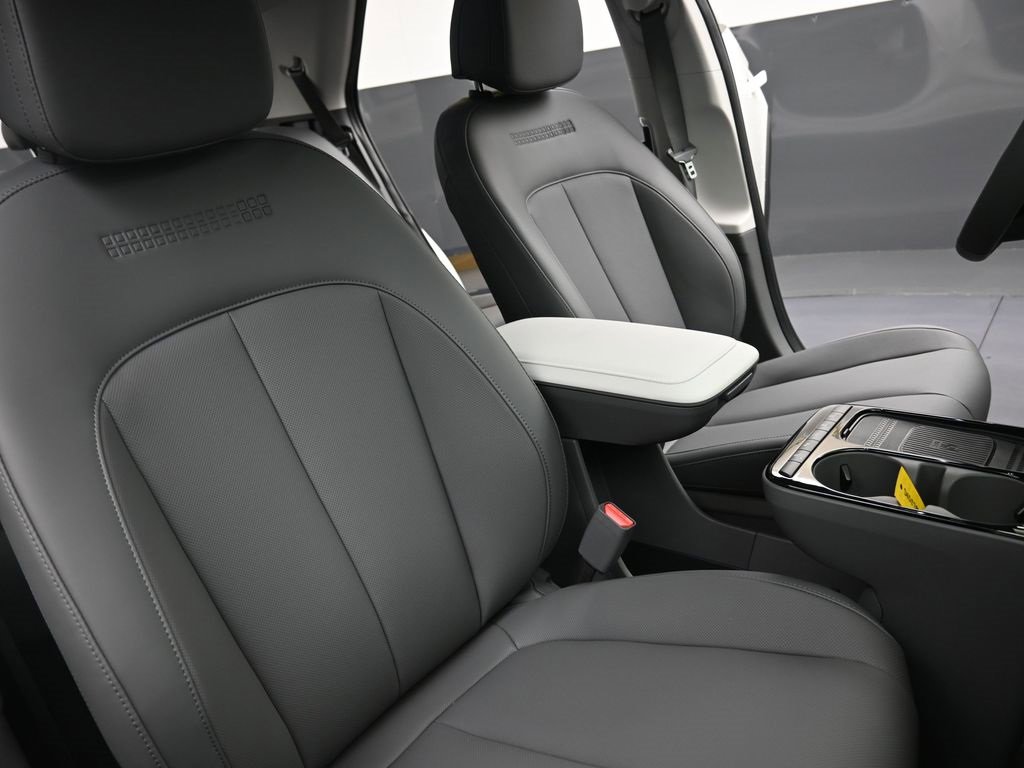 New 2025 Hyundai Ioniq 5 SEL image 13
