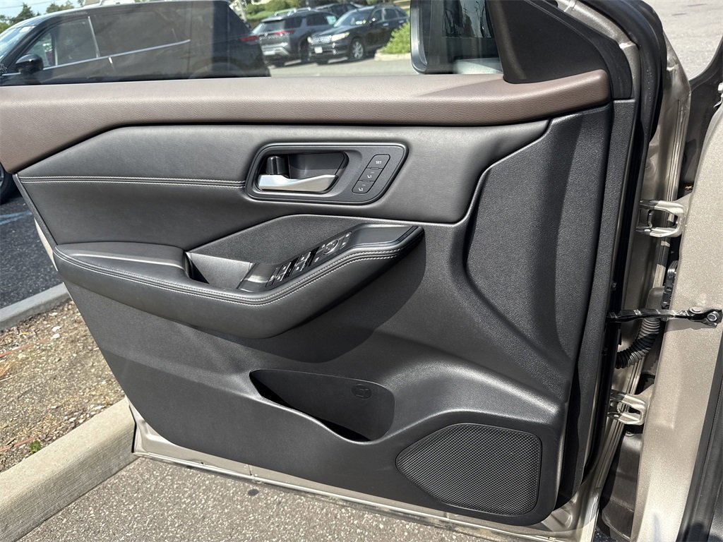 Certified 2022 Nissan Rogue SL image 26