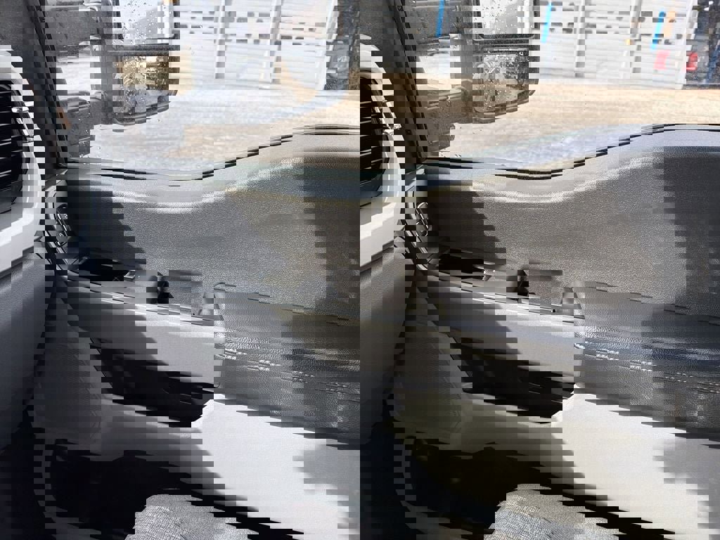 Used 2024 Ford F350 XLT image 23