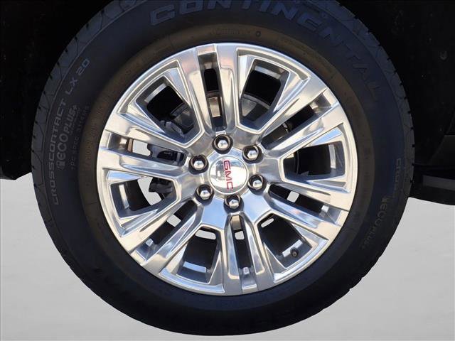 Used 2025 GMC Yukon XL Denali image 7