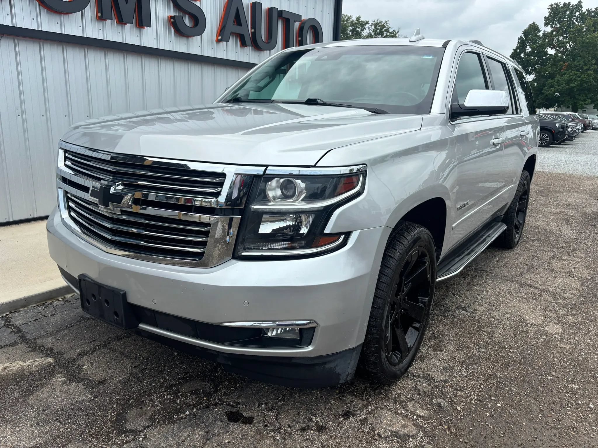 Used 2018 Chevrolet Tahoe Premier AWD/4WD image 13