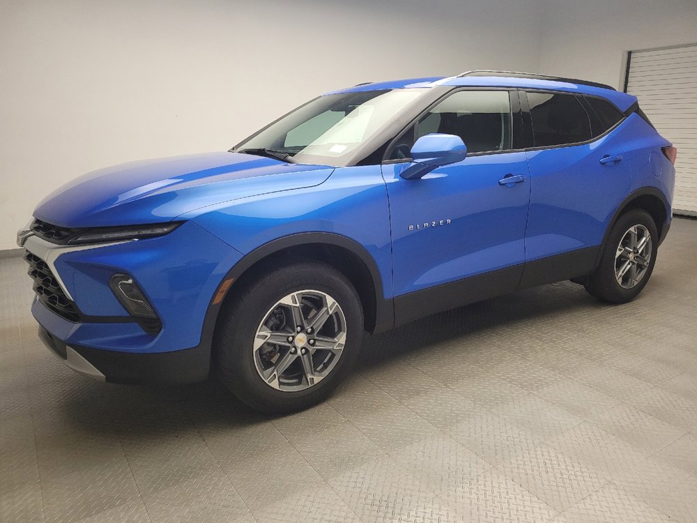 Used 2024 Chevrolet Blazer LT w/ Convenience Package FWD image 2