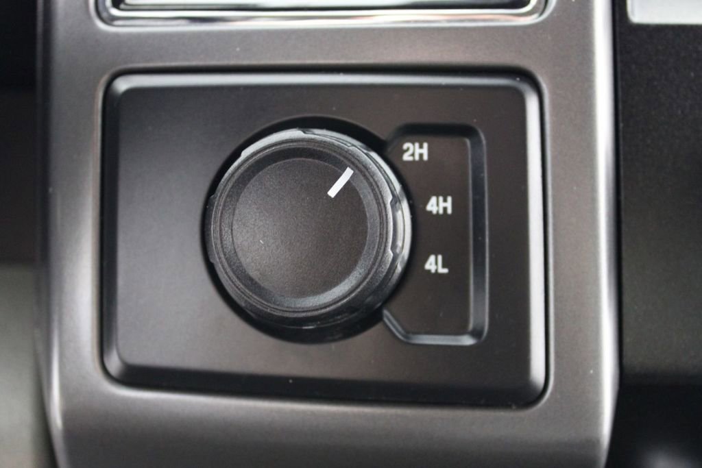 Used 2020 Ford F150 XLT image 23