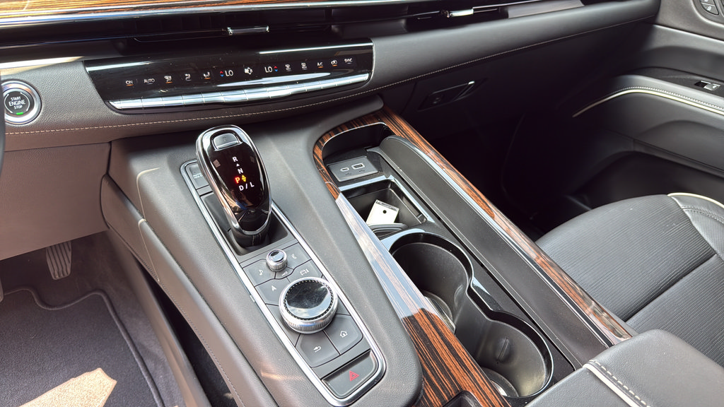 Certified 2024 Cadillac Escalade Premium Luxury w/ LPO, Floor Liner Package AWD/4WD image 45