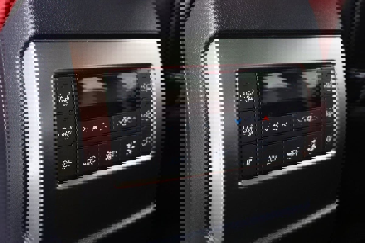 Used 2023 Lexus GX 460 Luxury w/ Sport Design Package image 28