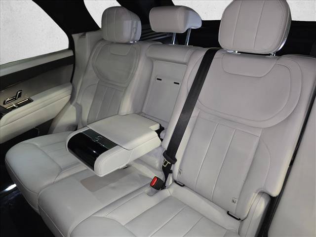 Used 2023 Land Rover Range Rover Sport SE AWD/4WD image 14