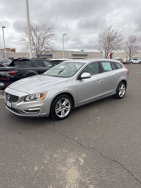 Used 2015 Volvo V60 T5 Platinum image 8