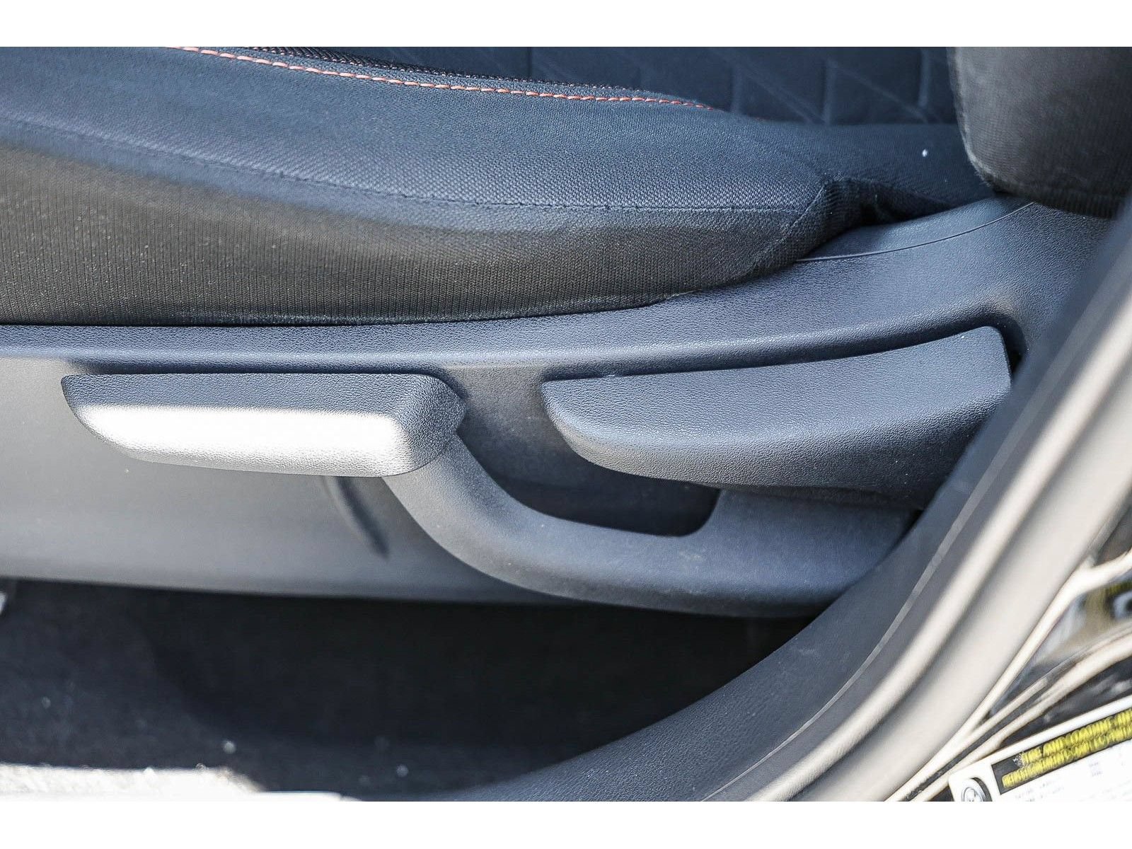 Used 2021 Nissan Kicks SR FWD image 22