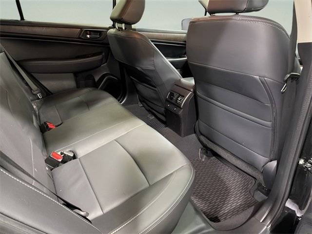 Used 2016 Subaru Outback 3.6R Limited image 33