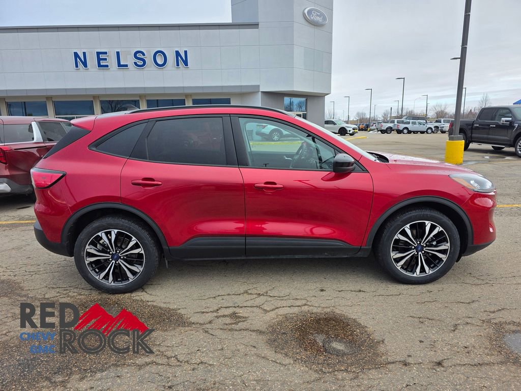 Used 2022 Ford Escape SEL w/ SEL Stealth AWD Package image 7