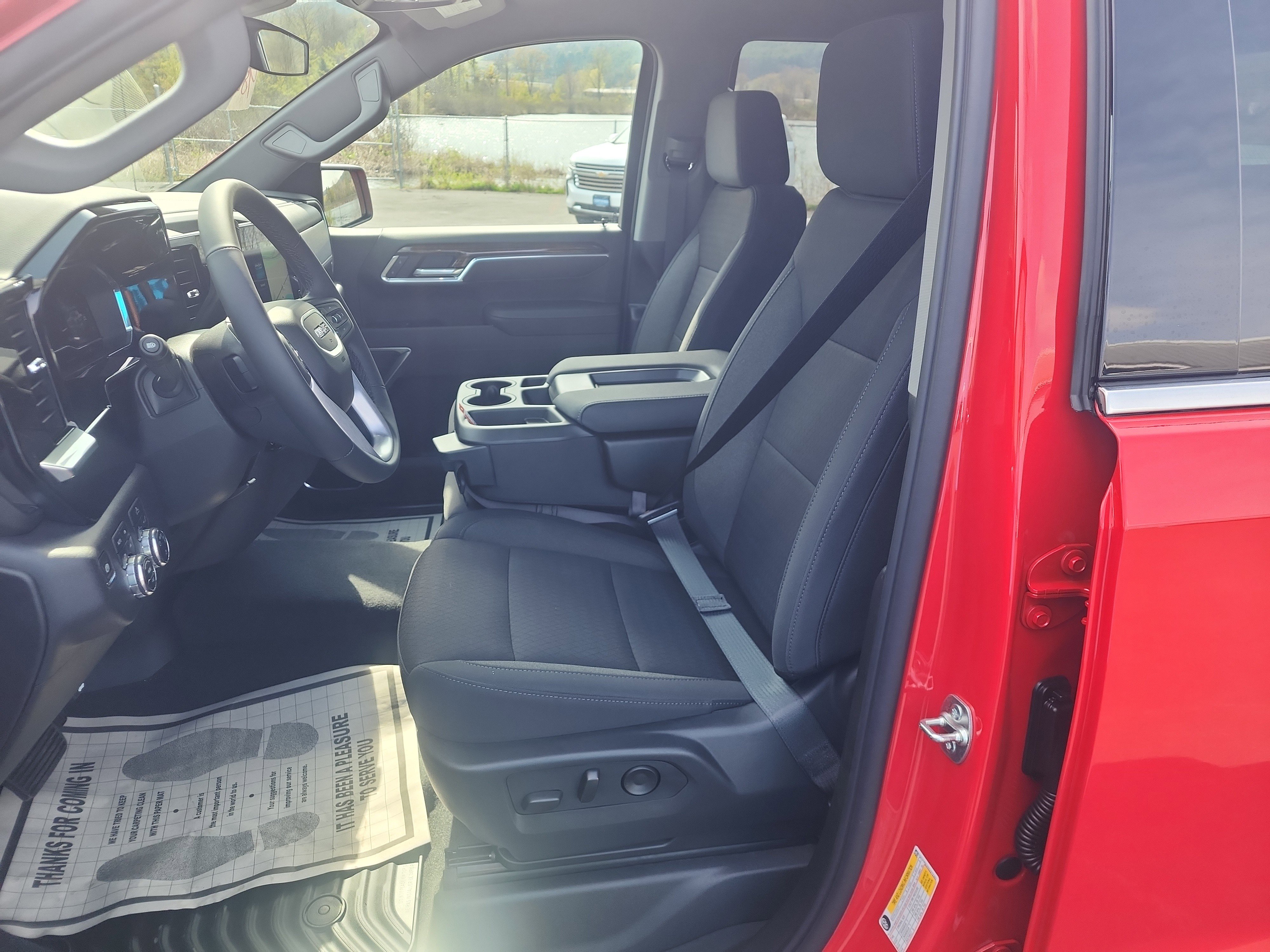 New 2025 GMC Sierra 1500 SLE w/ X31 Off-Road Package image 11