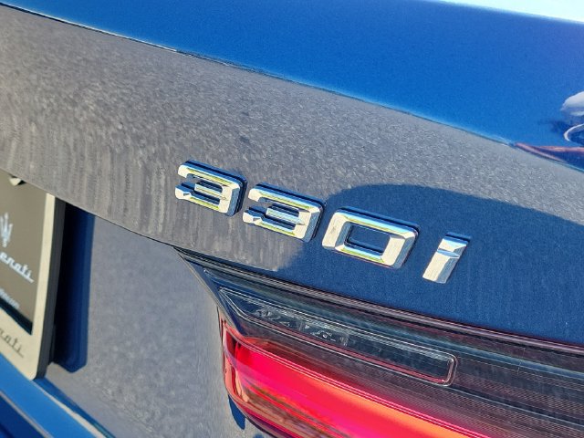 Used 2024 BMW 330i Sedan w/ Convenience Package RWD image 5