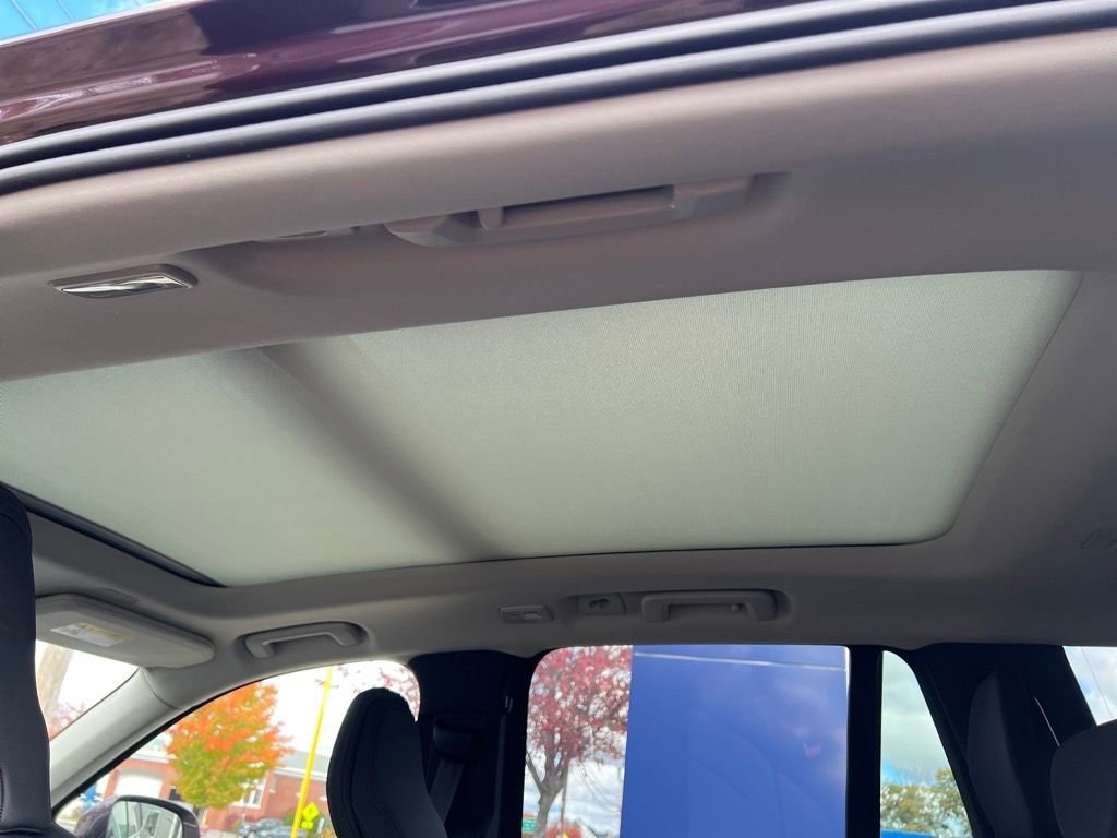 New 2026 Volvo XC90 B6 Plus w/ Protection Package Premier AWD/4WD image 25