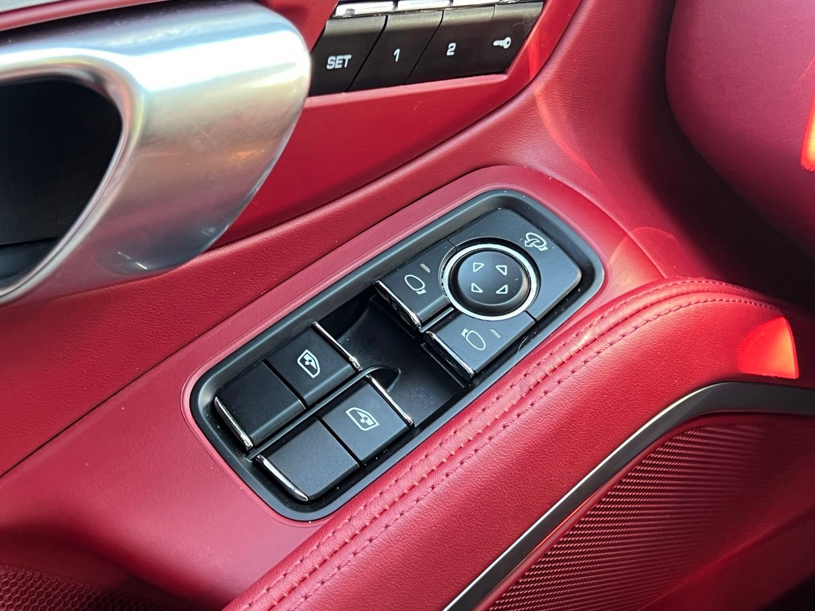 Certified 2025 Porsche 718 Boxster GTS RWD image 33