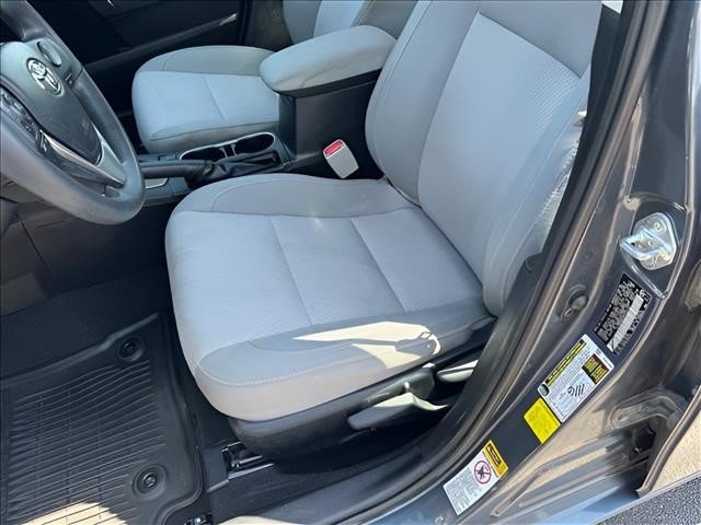 Used 2015 Toyota Corolla LE FWD image 6
