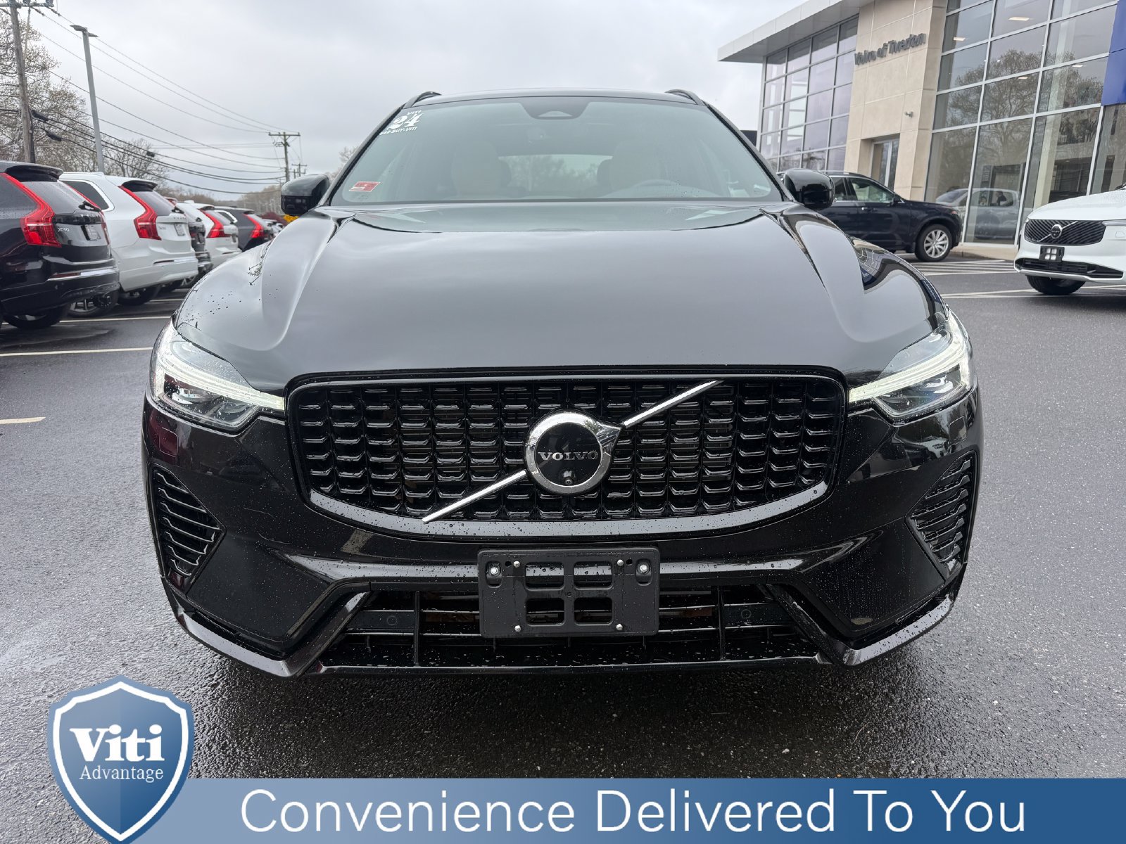 Certified 2024 Volvo XC60 T8 Ultimate AWD/4WD image 3