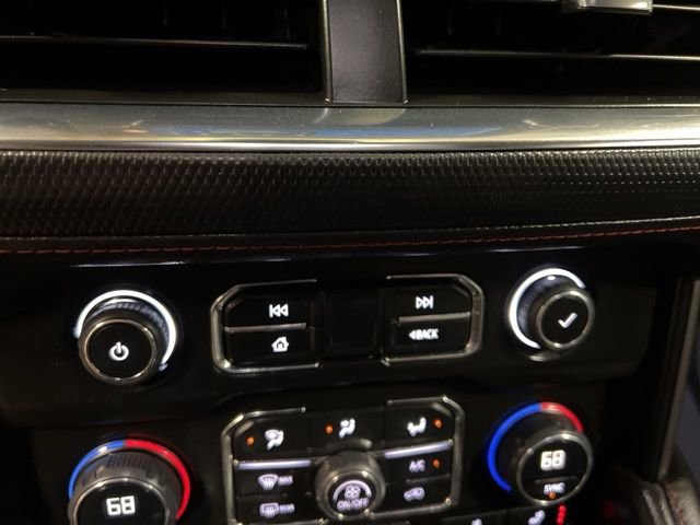 Used 2023 Chevrolet Suburban RST w/ Luxury Package image 31