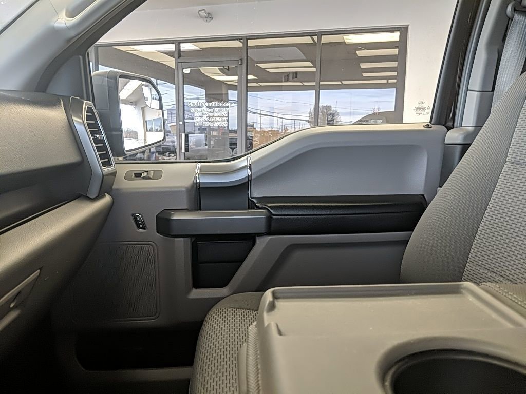 Used 2018 Ford F150 XLT w/ Equipment Group 302A Luxury image 22